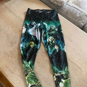 Blackmilk- lord of the rings leggings- limited edition size M